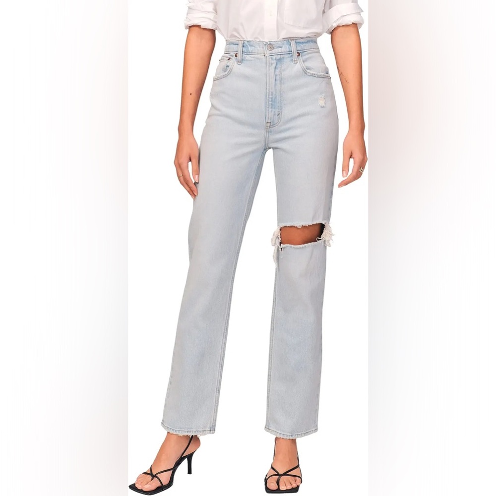 Abercrombie Ultra High Rise 90s Straight Jean